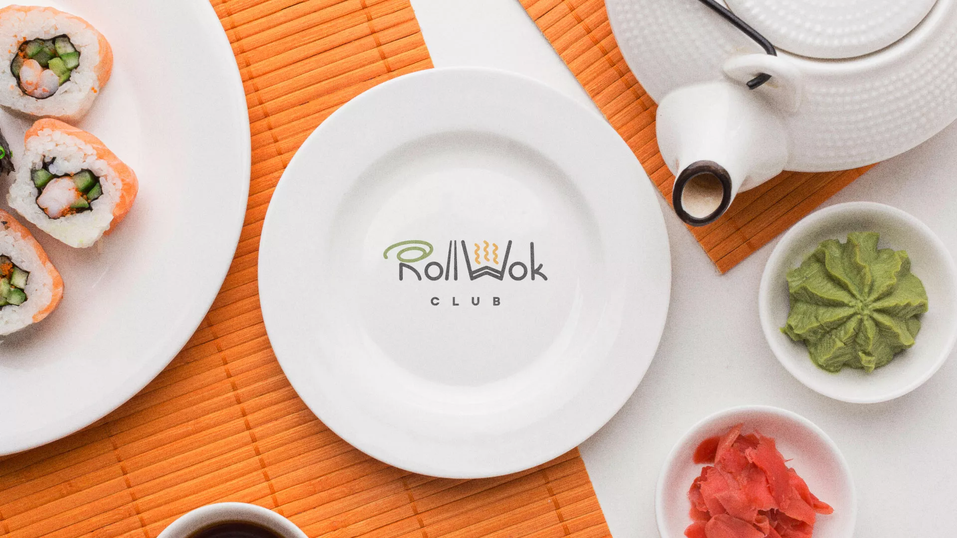 Разработка логотипа и фирменного стиля суши-бара «Roll Wok Club» в Сосенском